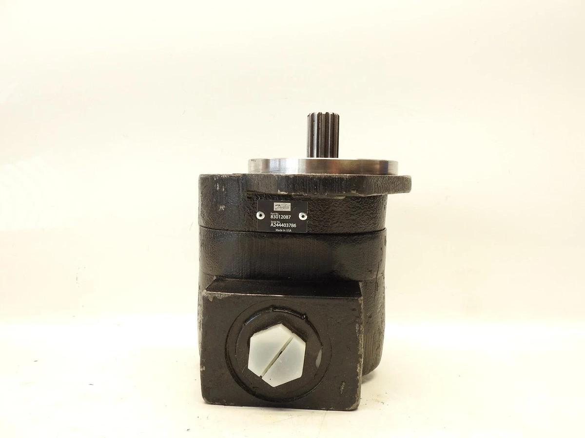 New Oem Danfoss 83012087 GEAR PUMP-LH, SINGLE DISPL