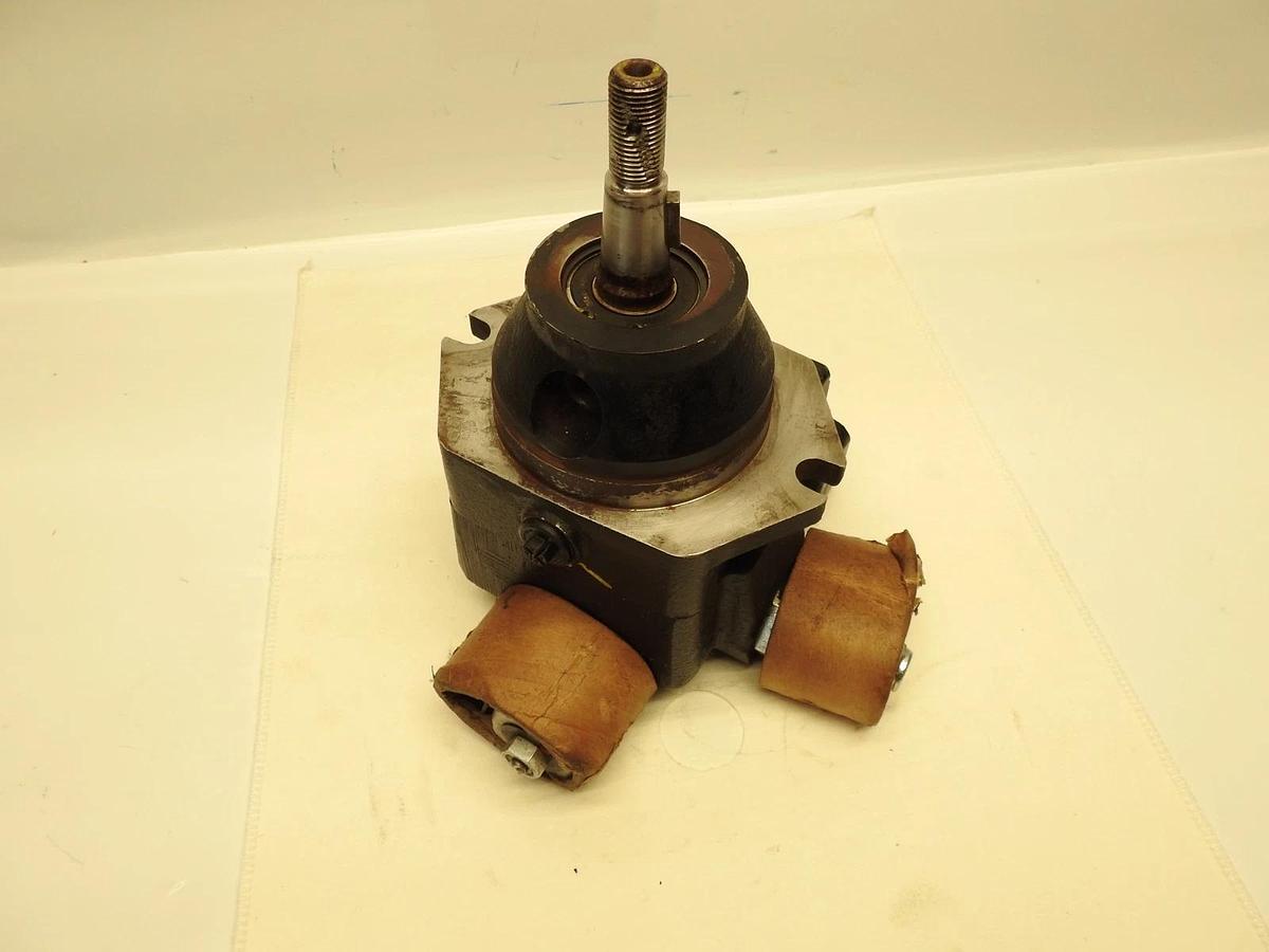 New Oem John Deere AT468551 Hydraulic Motor, Motor, Fan Fits: 640L-II 643L-II 84