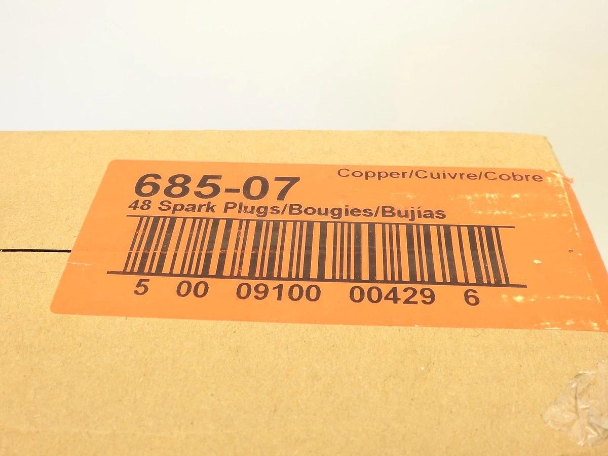Lot Of 48 Autolite 685 Spark Plugs 8 Spark Plugs Replace AC R44TX, RBL8-6, ARF4-