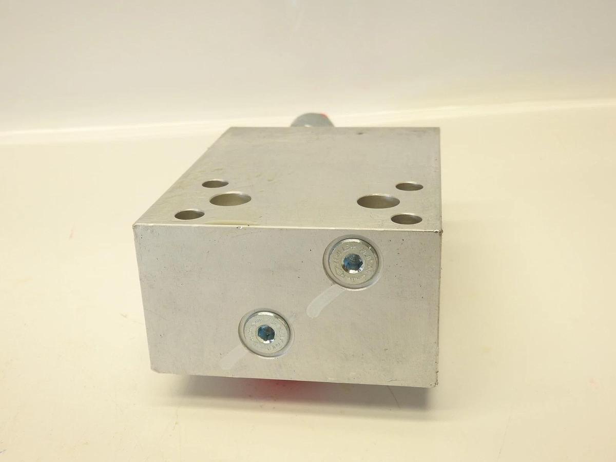 New Oem Eaton Vickers Valve Block 630AA00877A  6027421-001