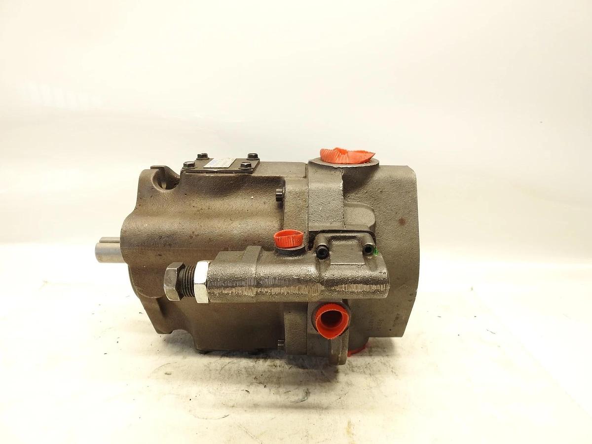 New Oem Eaton Vickers PVQ40-B2R-B26-SS2S Hydraulic Piston Pump