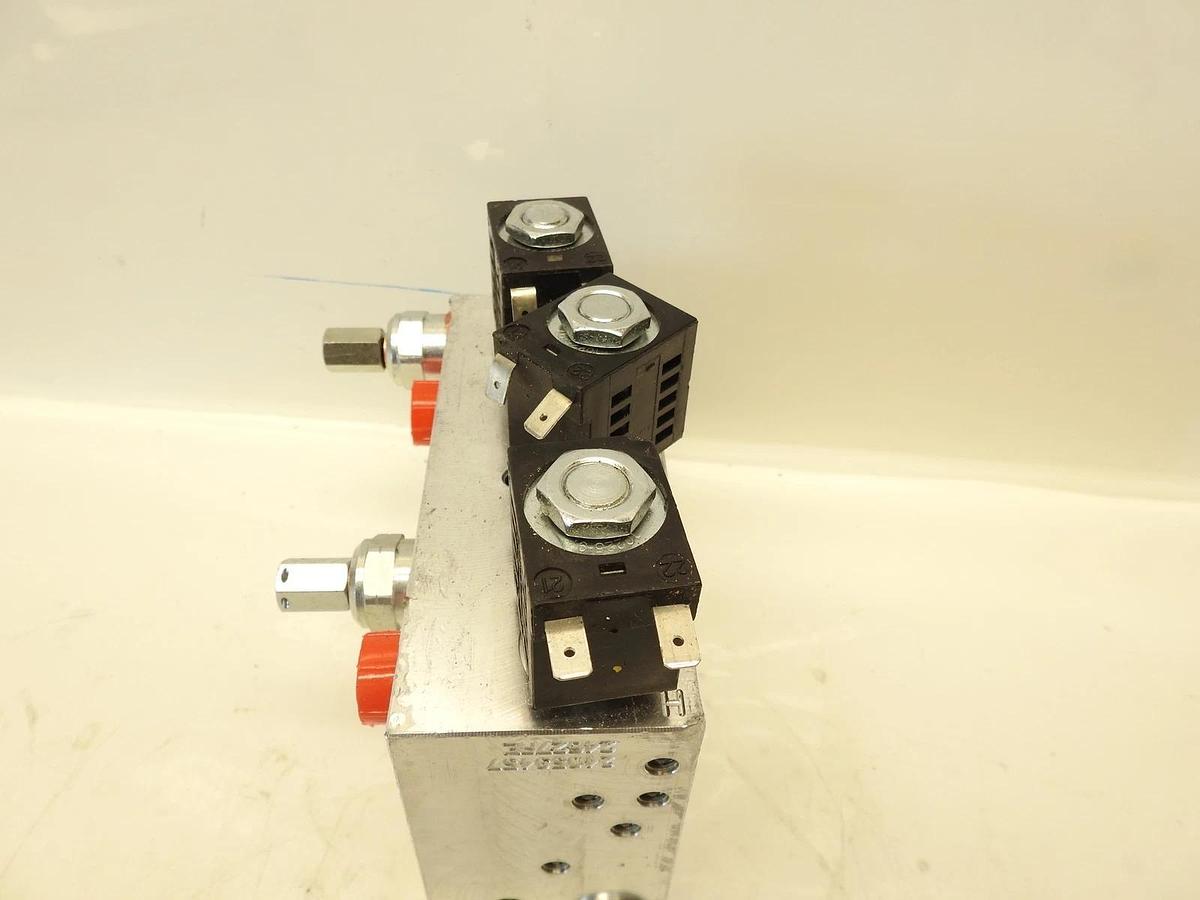 New Oem Genie JLG Terex Hydraulic Valve Assy 24627AE 24058457