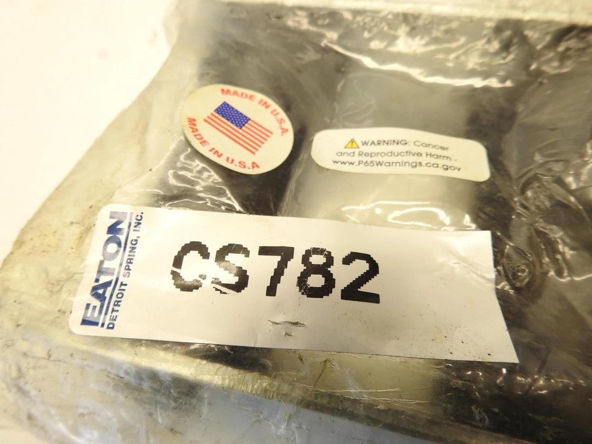 New Oem Eaton C-7523-1A SHACKLE ASSY, LEAF SPRING