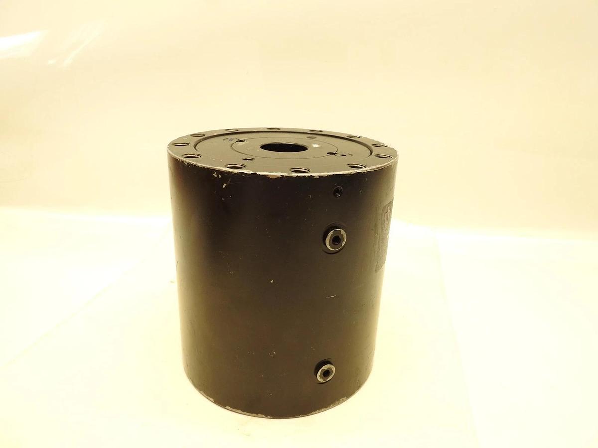 New Weitai Hydraulic Rotary Actuator KT240404 12 Bolt Hole 6 5/8" Wide X 7 3/16"