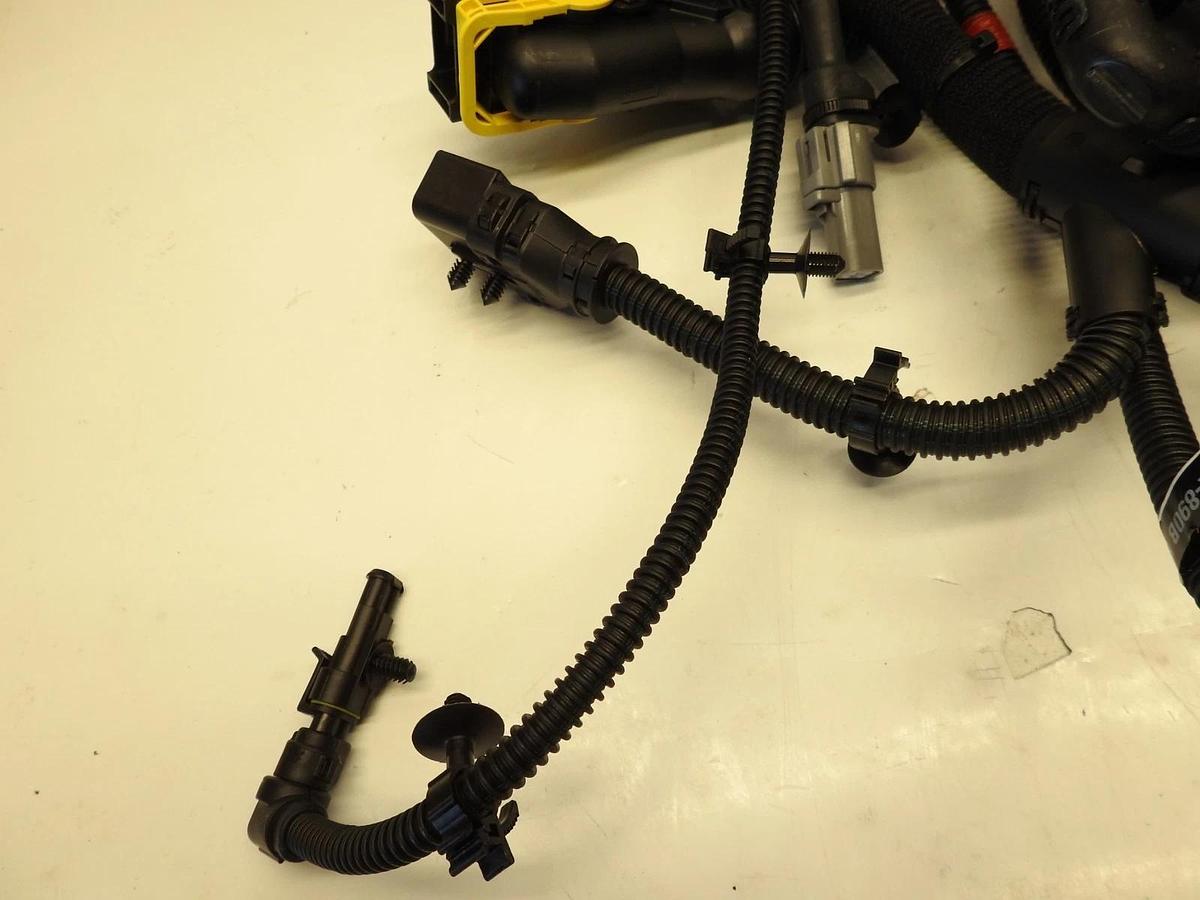 New Oem Case New Holldand CNH Wiring Harness 90507425