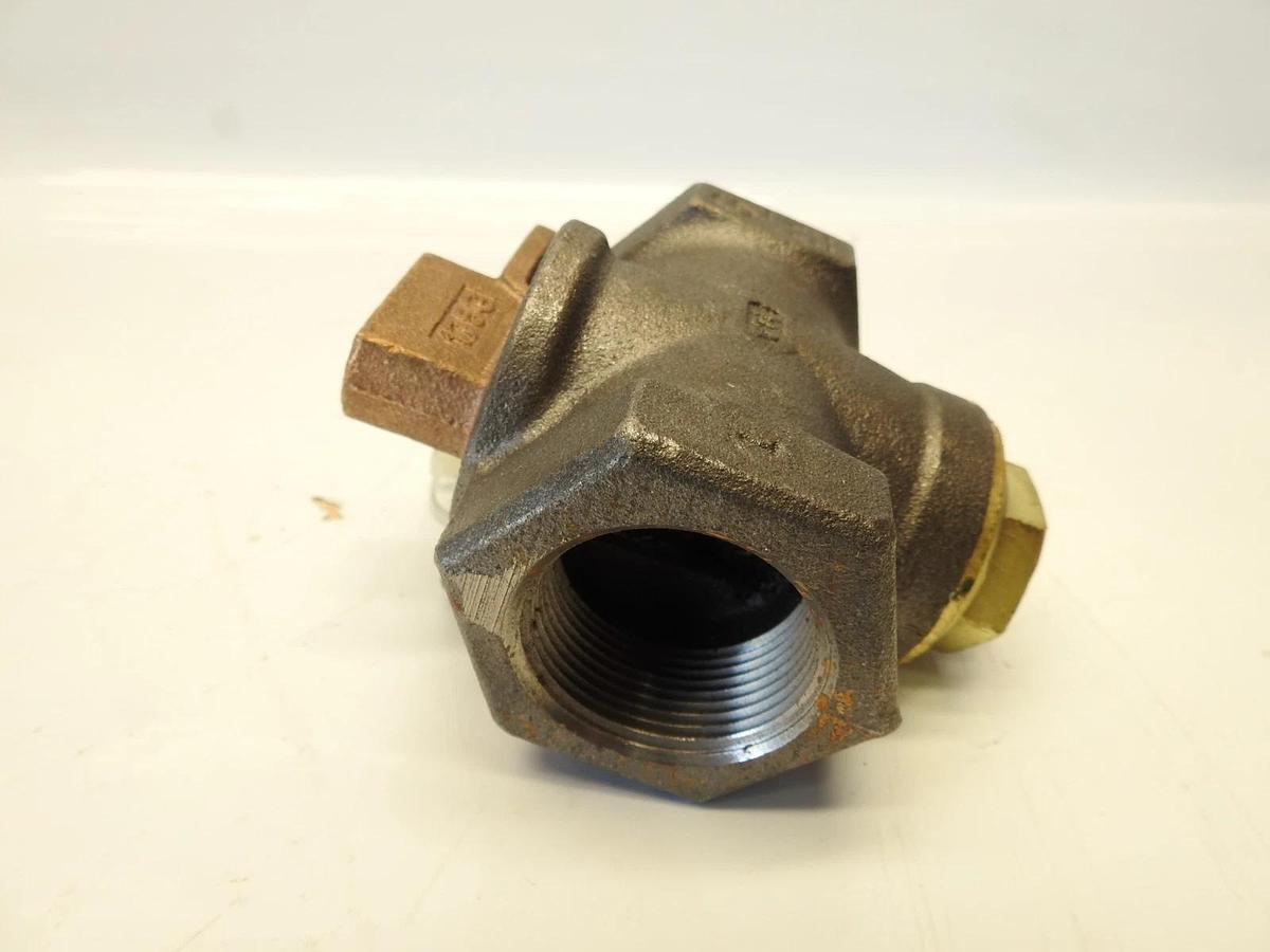 NEW MCDONALD 560B 1 1/4" FNPT x FNPT BLACK GAS VALVE