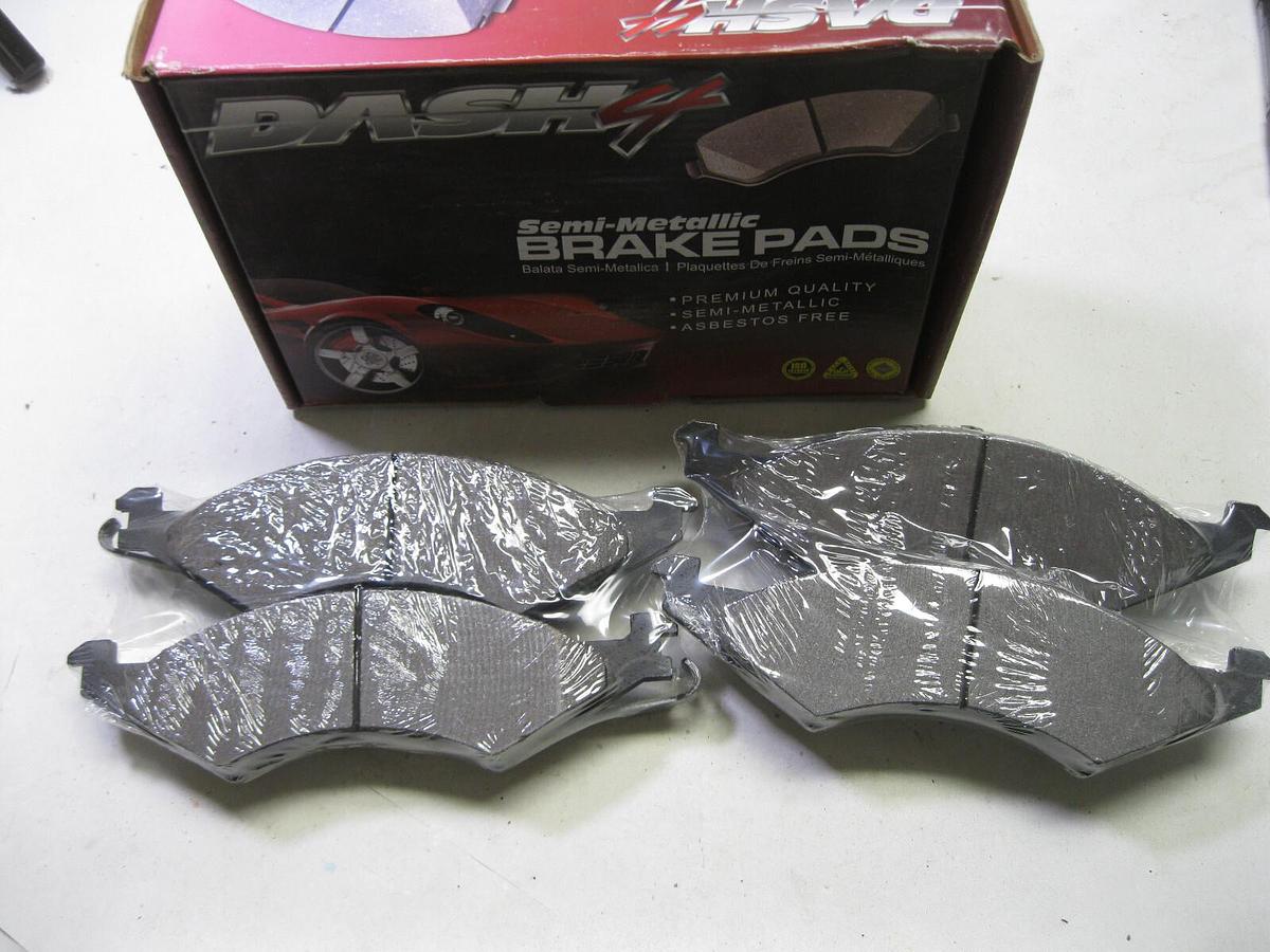 Dash 4 MD430 Premium Brake Pad, Semi-Metallic