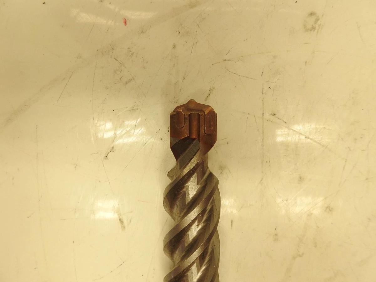 DeWalt GENUINE 1-1/8" Max Rotary Hammer Bit, 4 Cutter ANSI 48