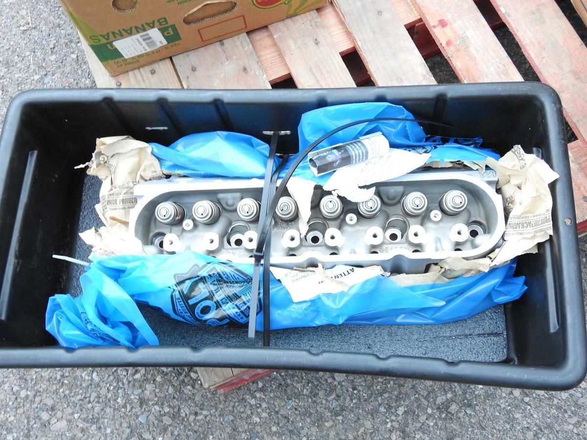 Power Torque 2CT1 Chevrolet Buick Cadillac Engine Cylinder Head Assembly V8 350C