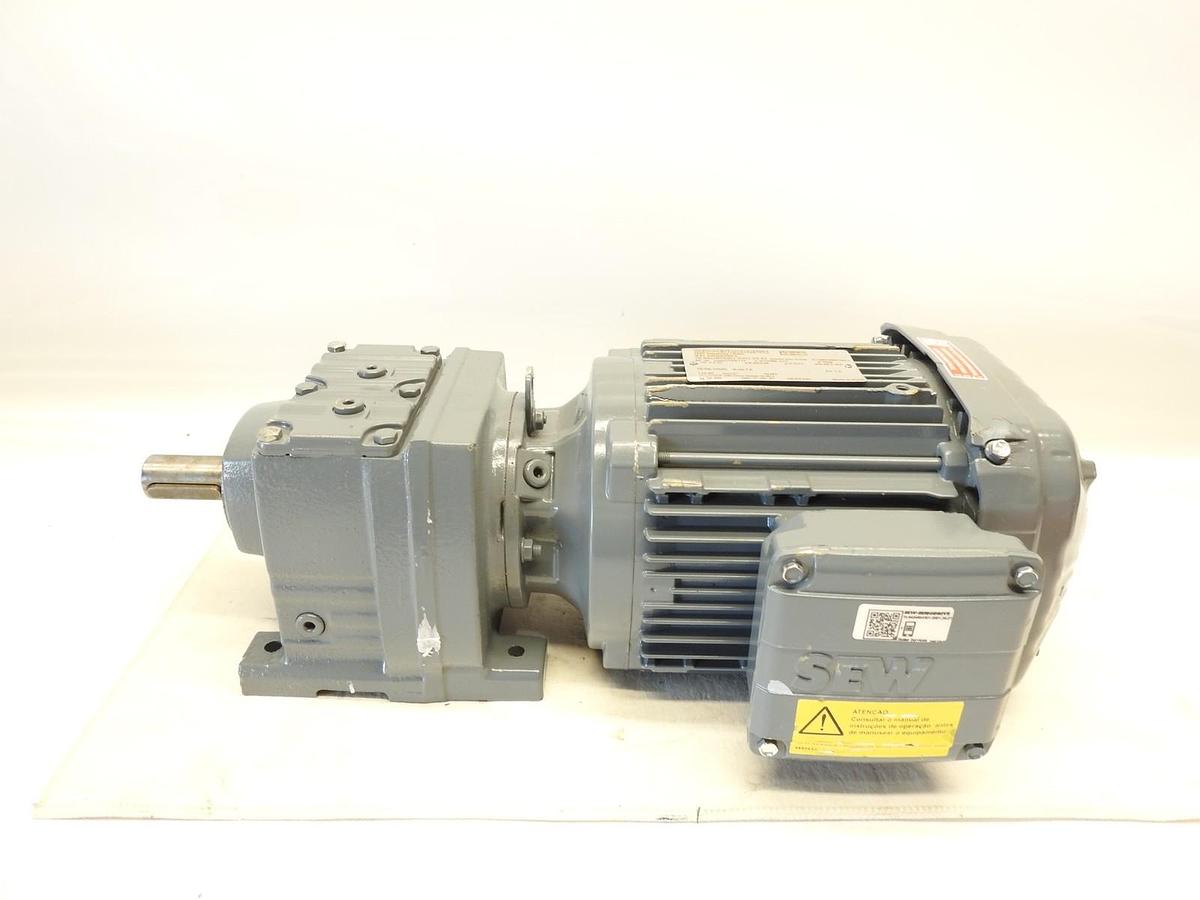New Sew EuroDrive R37 DRN90SP4 Gear Motor 60Hz 70.8424854301.0001.24.21