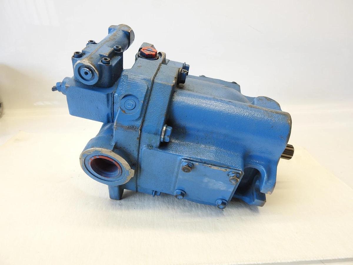 New Genuine Fluidyne Piston Pump PVQ40B2RSS3S20C21D12