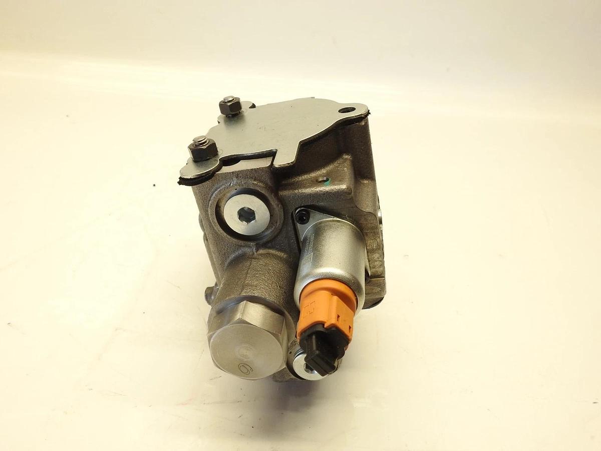 New Oem Husco 4358211M2 Hydraulic Valve