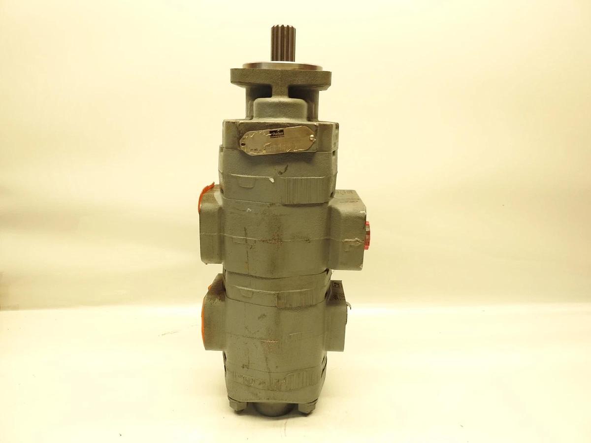 NEW OEM PARKER 323-9130-046 COMMERCIAL INTERTECH HYDRAULIC TRIPLE GEAR PUMP