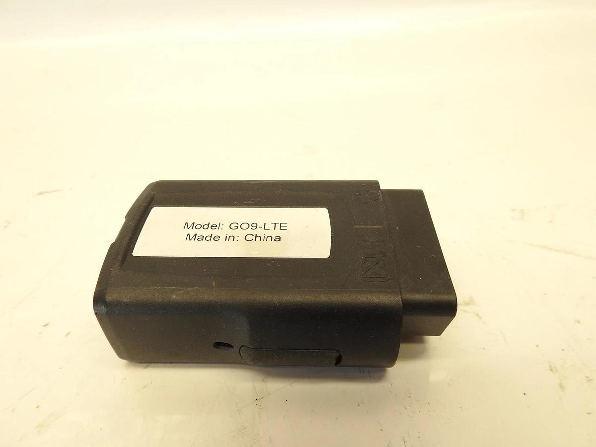 Geotab GO vehicle tracking device / T-Mobile - Black