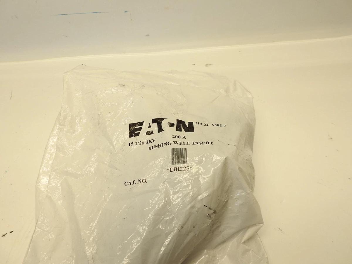 EATON 200A - 15 & 25KV CLASS LOADBREAK BUSHING INSERT LBI225DP (LBI225)