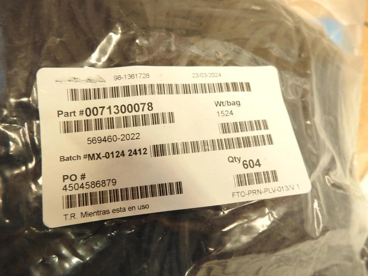 Lot Of 604 3.75" Hydraulic Cylinder Seals 0071300078   569460-2022 MX-01242412