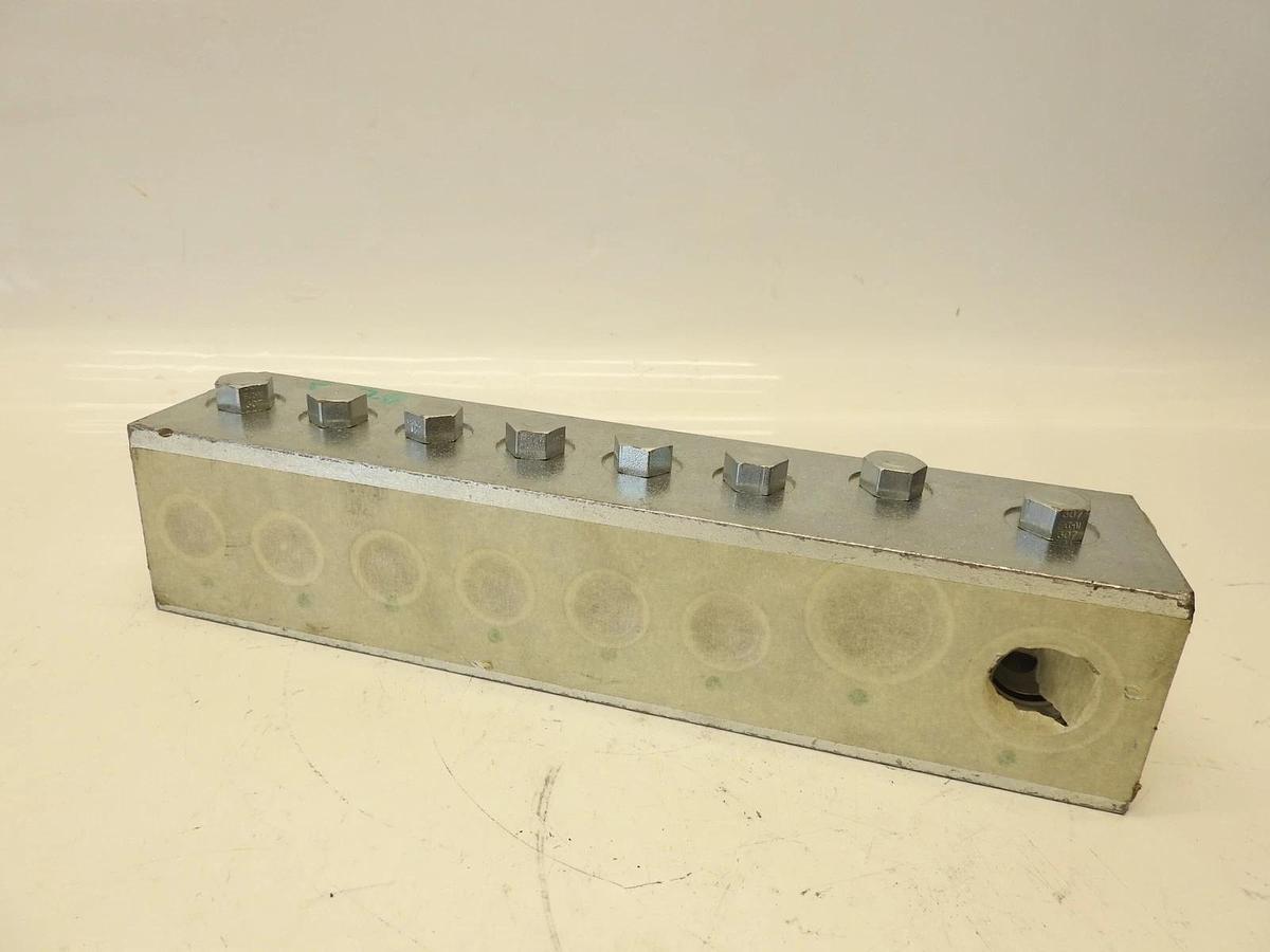JLG Part 7302111 - MANIFOLD ASSY, JUNCTION - OEM