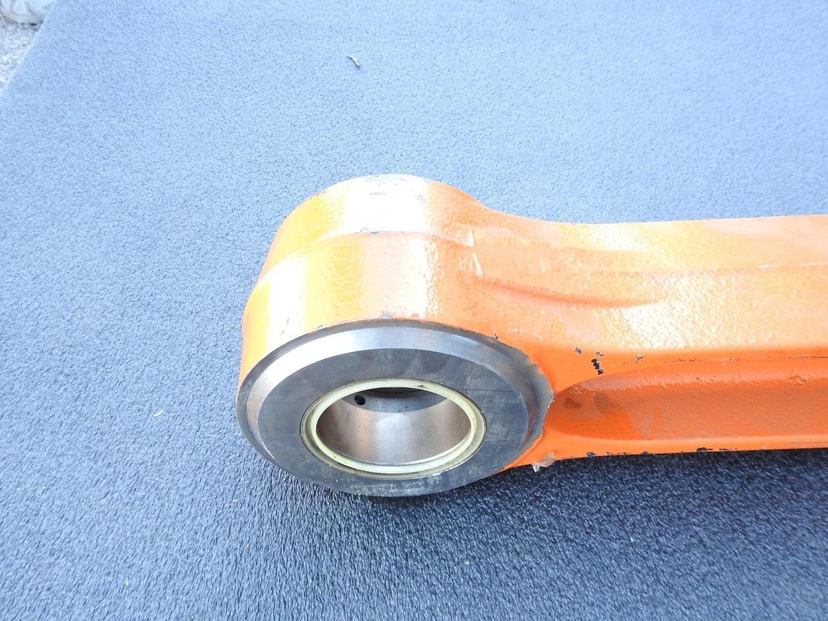 New Oem John Deere 8084924H Bucket Link