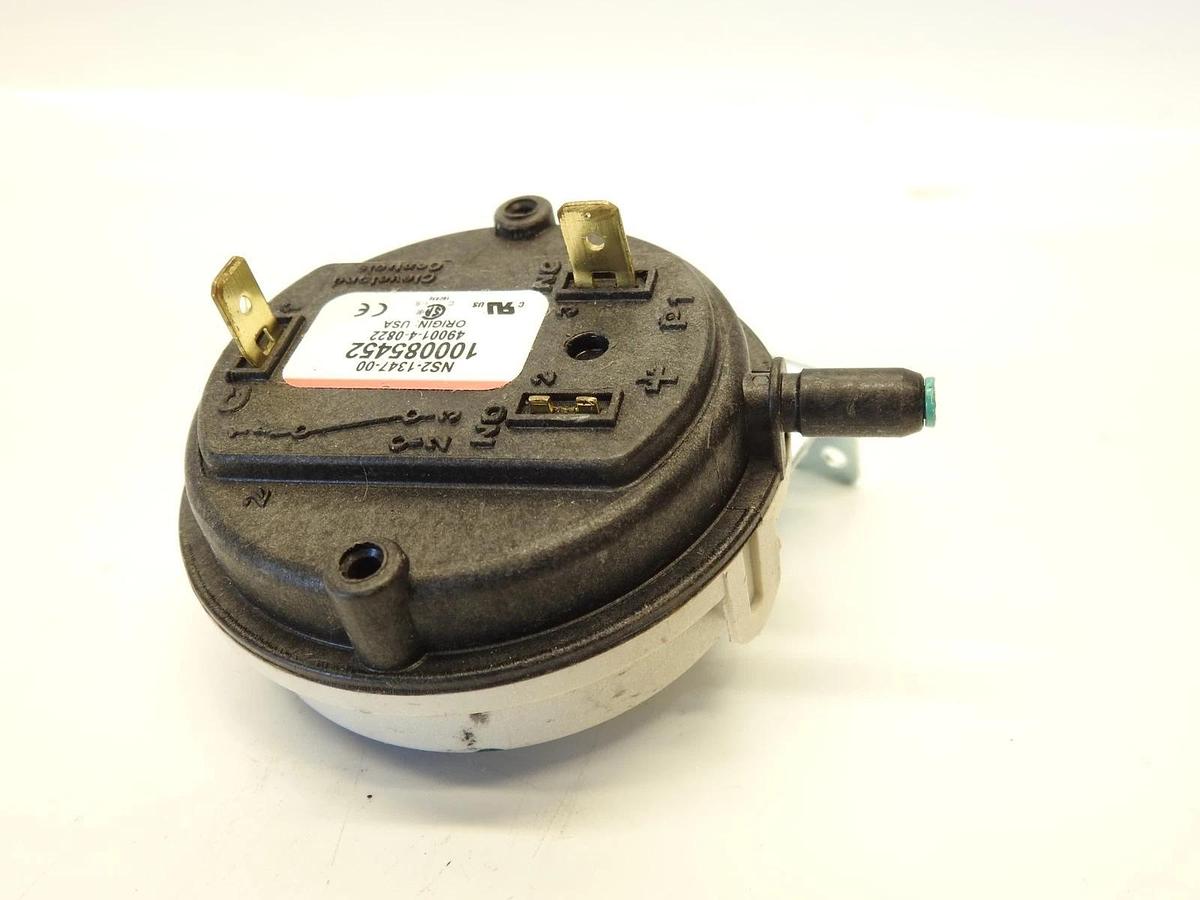 New Genuine A.O Smith 100187859 Blocked Outlet Switch 100085452 49001-4-0822