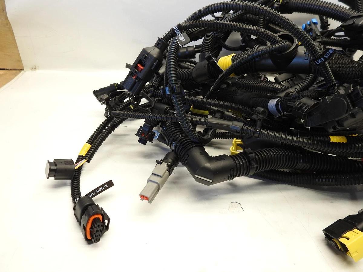 New Oem Case New Holldand CNH Wiring Harness 90507425