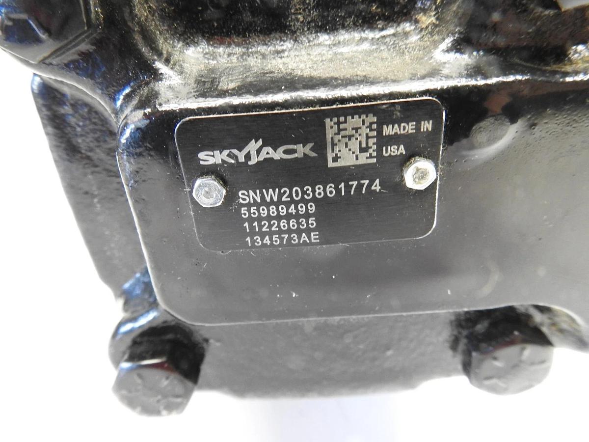 Skyjack 134573 Hydraulic Wheel Motor Scissor Lift SJIII 3220 3226 4620 4626 4632