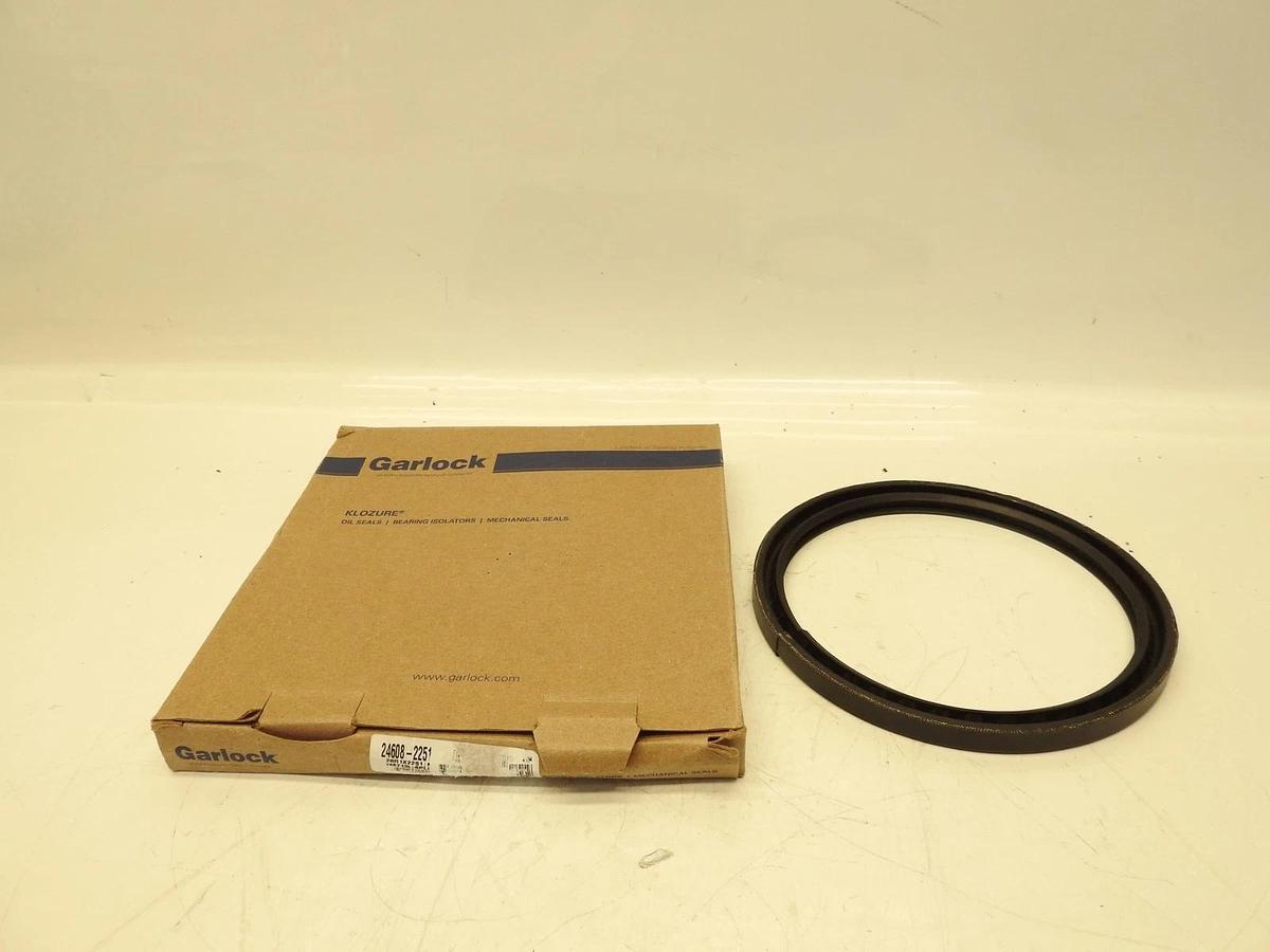 Garlock 24608-2251 Oil Seal 5.625 in Shaft Dia. 6.625 in OD, 0.437 in