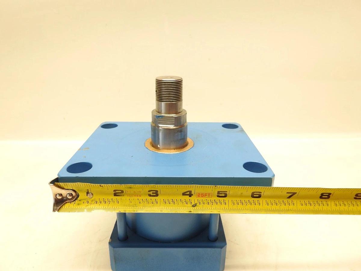 New Rexroth 4 Bolt Hole Hydraulic Cylinder Threaded Shaft
