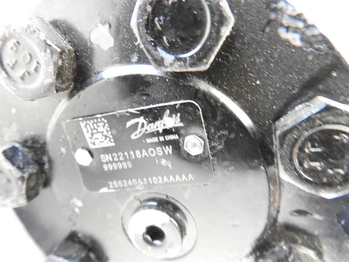 NEW OEM DANFOSS 11204866 WR Motor - 255240A1102AAAAAS
