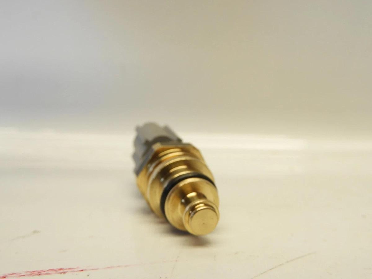 New Oem Genuine Ford Engine Coolant Temperature Sensor OEM 7M51-12A648-BA
