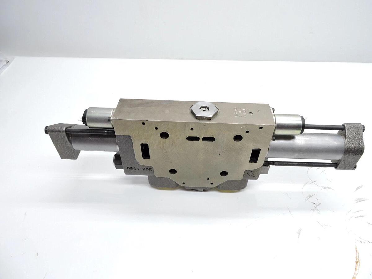New Section Control Valve 3661350 1355-903 041820