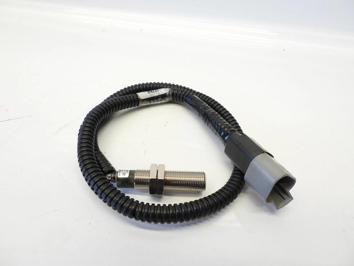 AM1/CP-3A M.D. Micro Detectors Inductive Proximity Switches W Deutsch DT04-3P