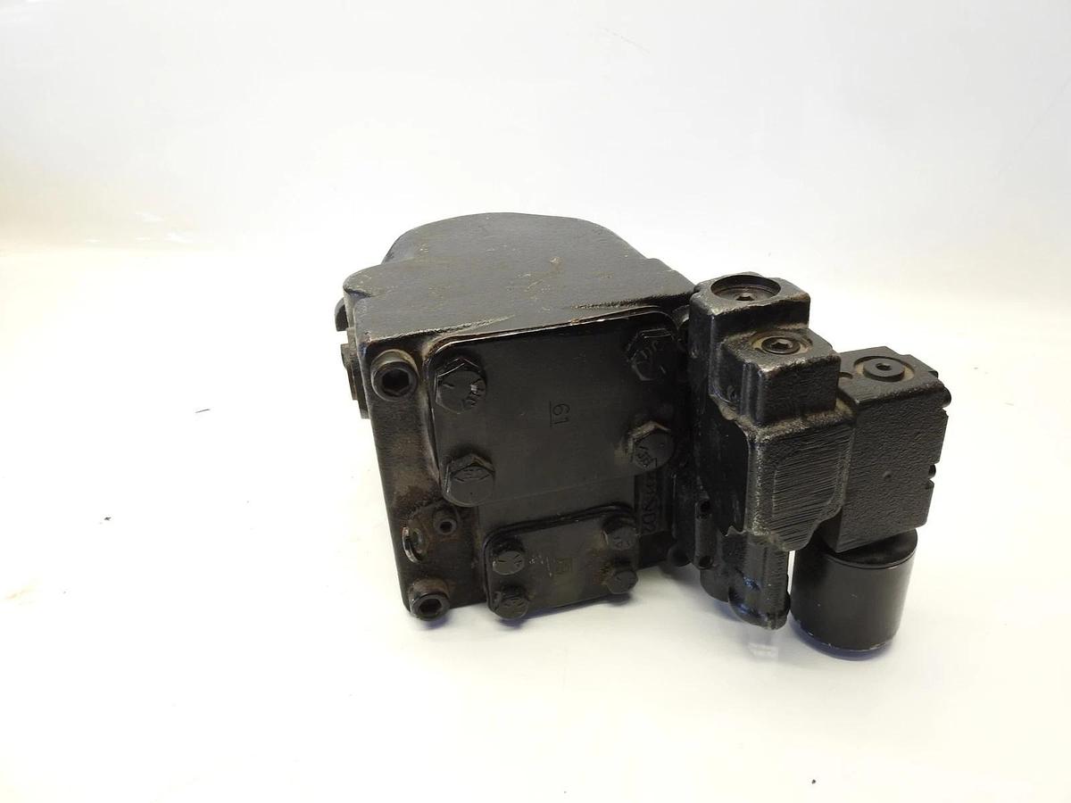 Danfoss 83027807 Series 45 Axial Piston Open Circuit Hydraulic Pump JRRS65CAH211