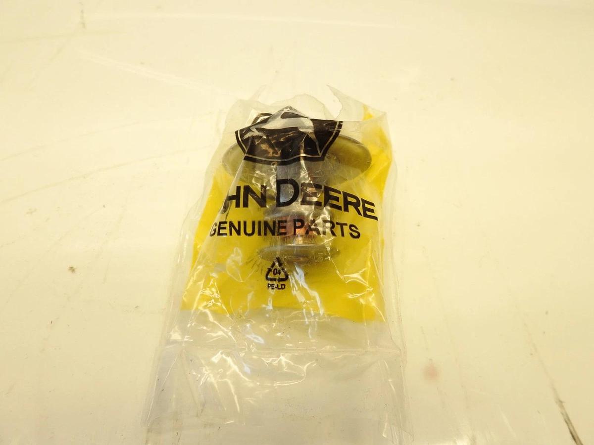 New Oem John Deere AR61588: Air Pre-Cleaner Fits: 7020
