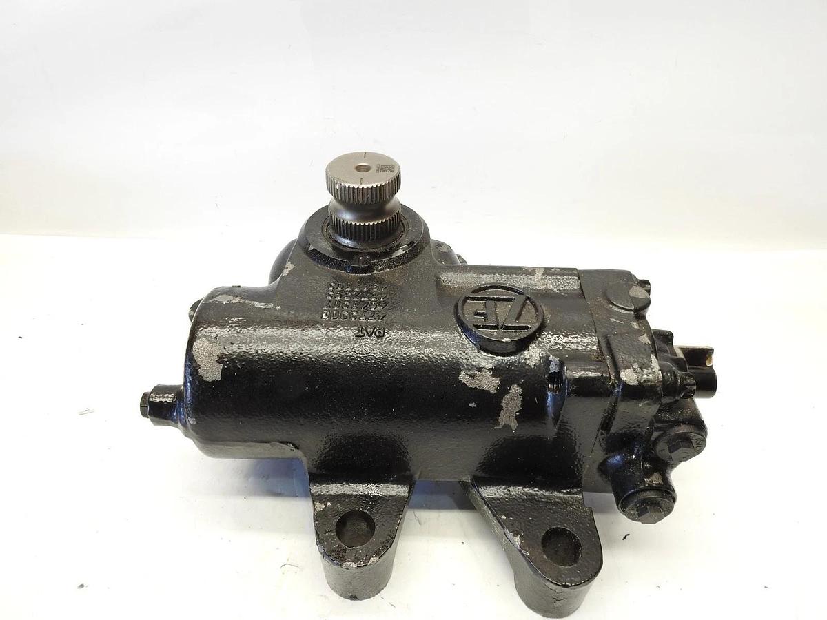 Oem TRW RGT60011R Steering Gear for 02-18 Freightliner