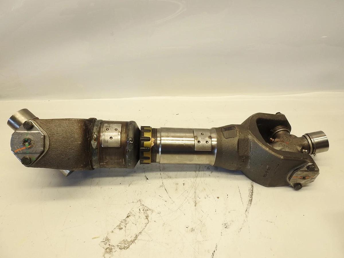 New Oem DANA Spicer DRIVESHAFT - 822101-0224