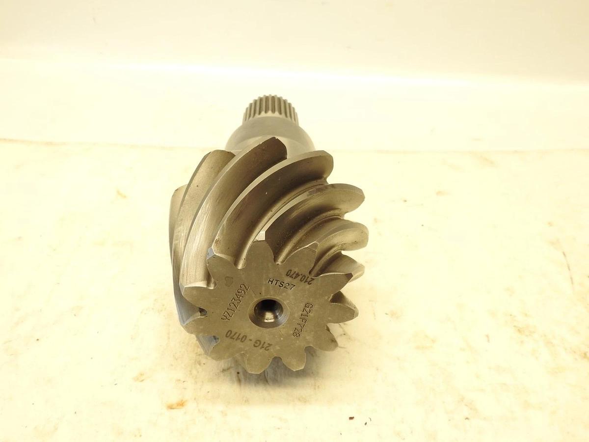OEM John Deere YZ123492 Differential Spiral Bevel Gear Pinion For 620G 670G