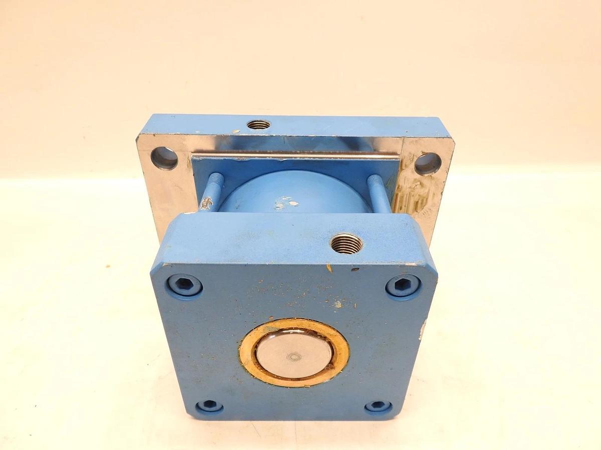 New Rexroth 4 Bolt Hole Hydraulic Cylinder Threaded Shaft