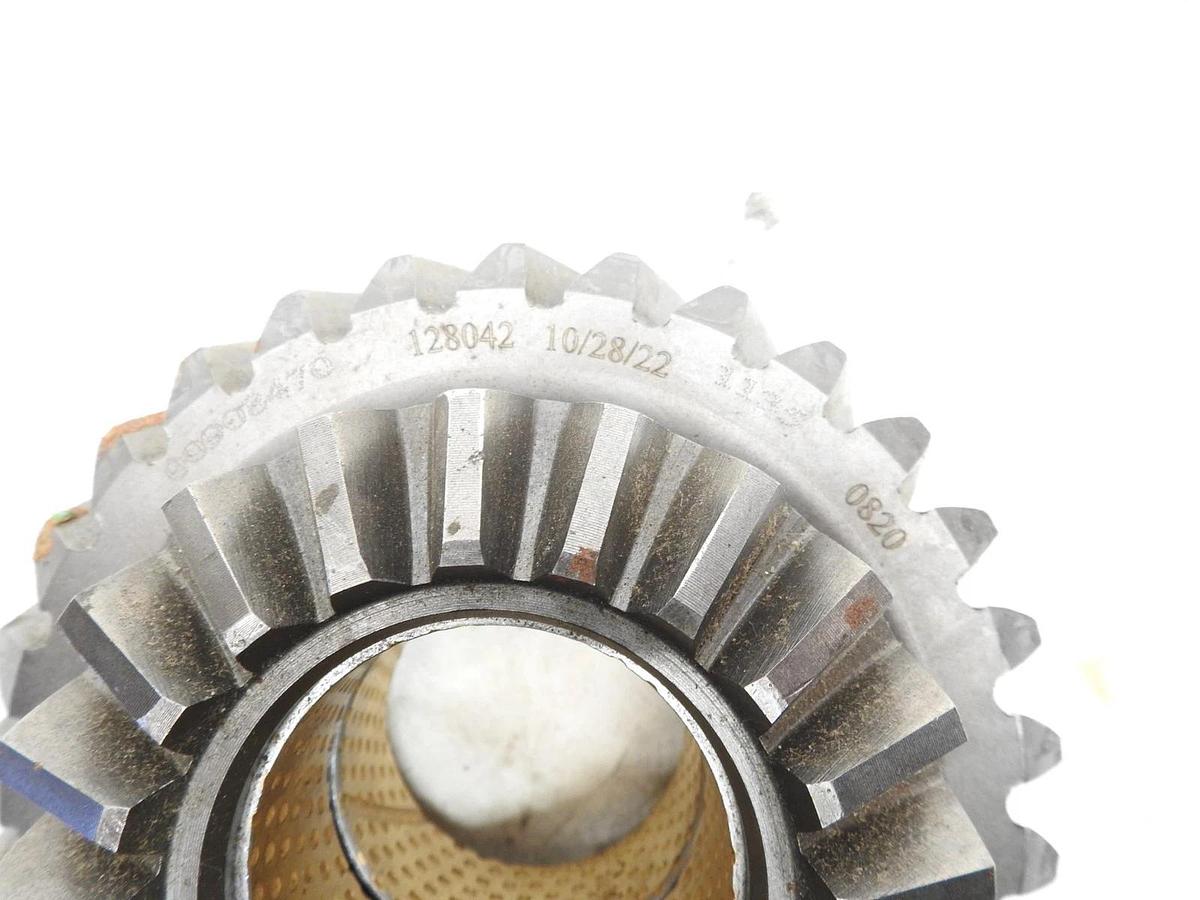 World American 128042 - Inter-Axle Power Divider Pinion Helical Gear - DS381, 40