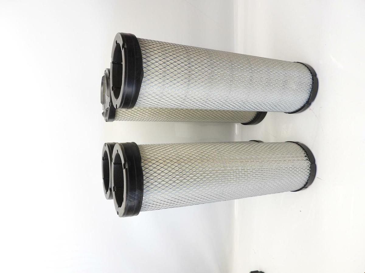Lot Of 4 New Genuine DONALDSON P537877 Air Filter