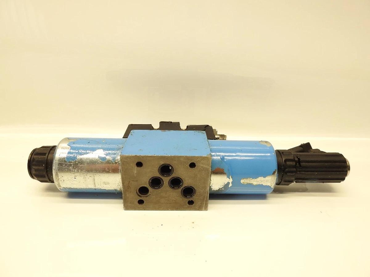 ASIS Oem Bosch Rexroth R900927235 24VDC 4/3 4WREE10V50-22 G24K31/A1V Proportiona