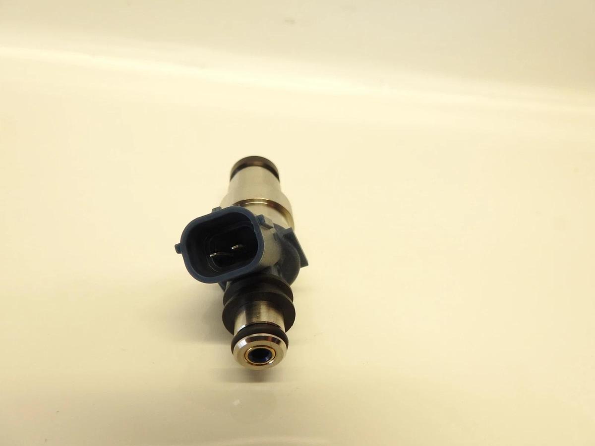 Standard Motor Products FJ376 Fuel Injector Injector Fits 95-00 Toyota Tacoma 2.
