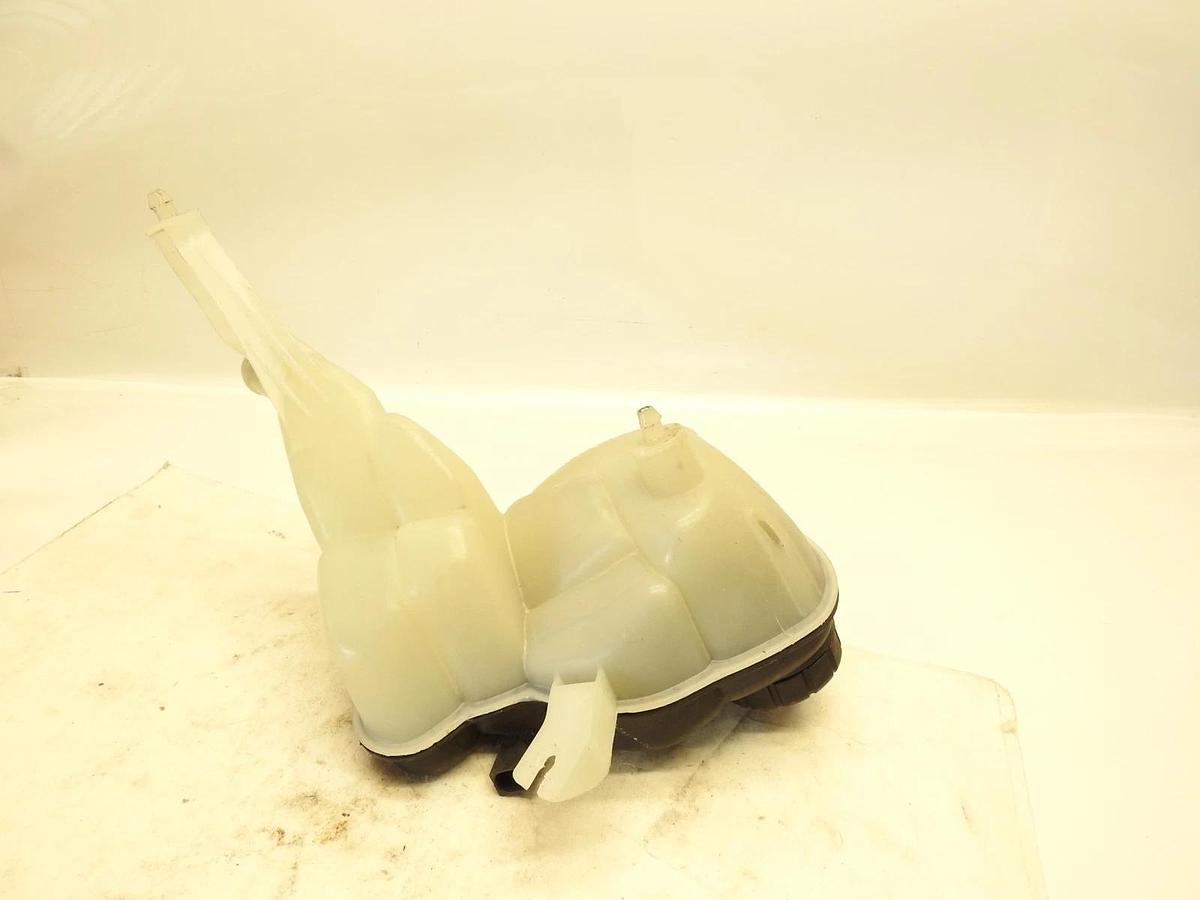 Used USED OEM 2010-2013 Mercedes s550/s600 Tank/Coolant Reservoir A2215000349