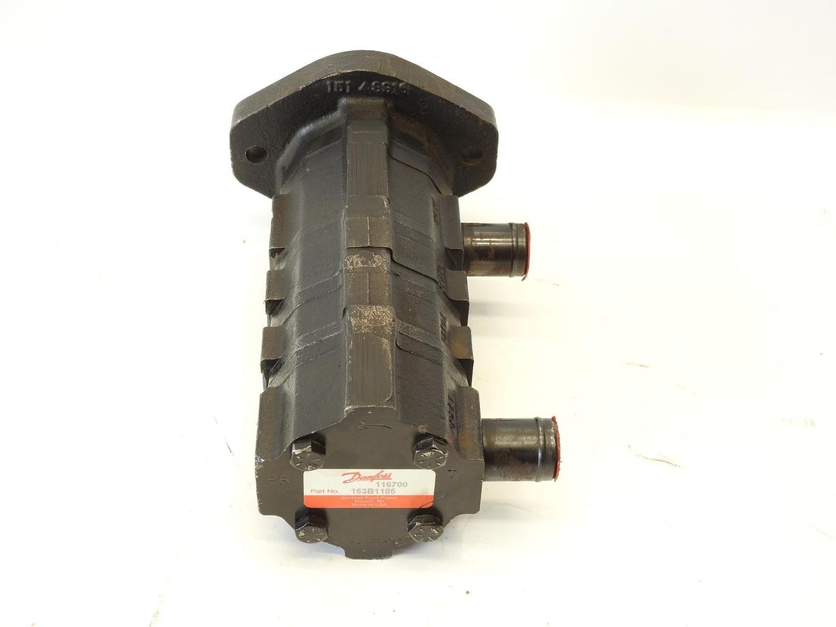 New Oem Danfoss 163B1185  116700 Jacobsen 4 Section Hydraulic Pump Splined Shaft