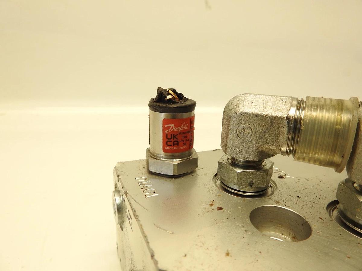 Oem Parker Hydraulic Valve Block