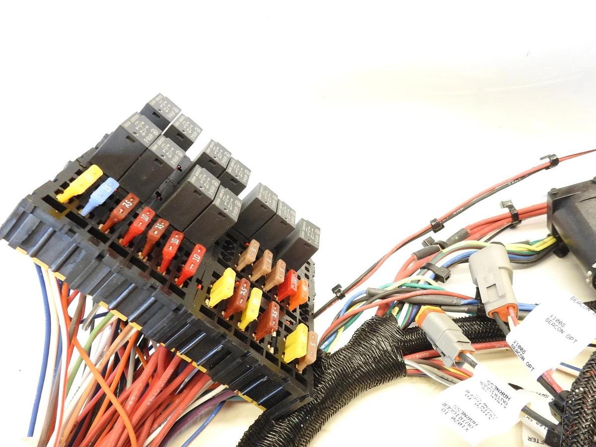 New Genuine JLG 1001299369 HARNESS,CAB POWER DISTRIBUTION