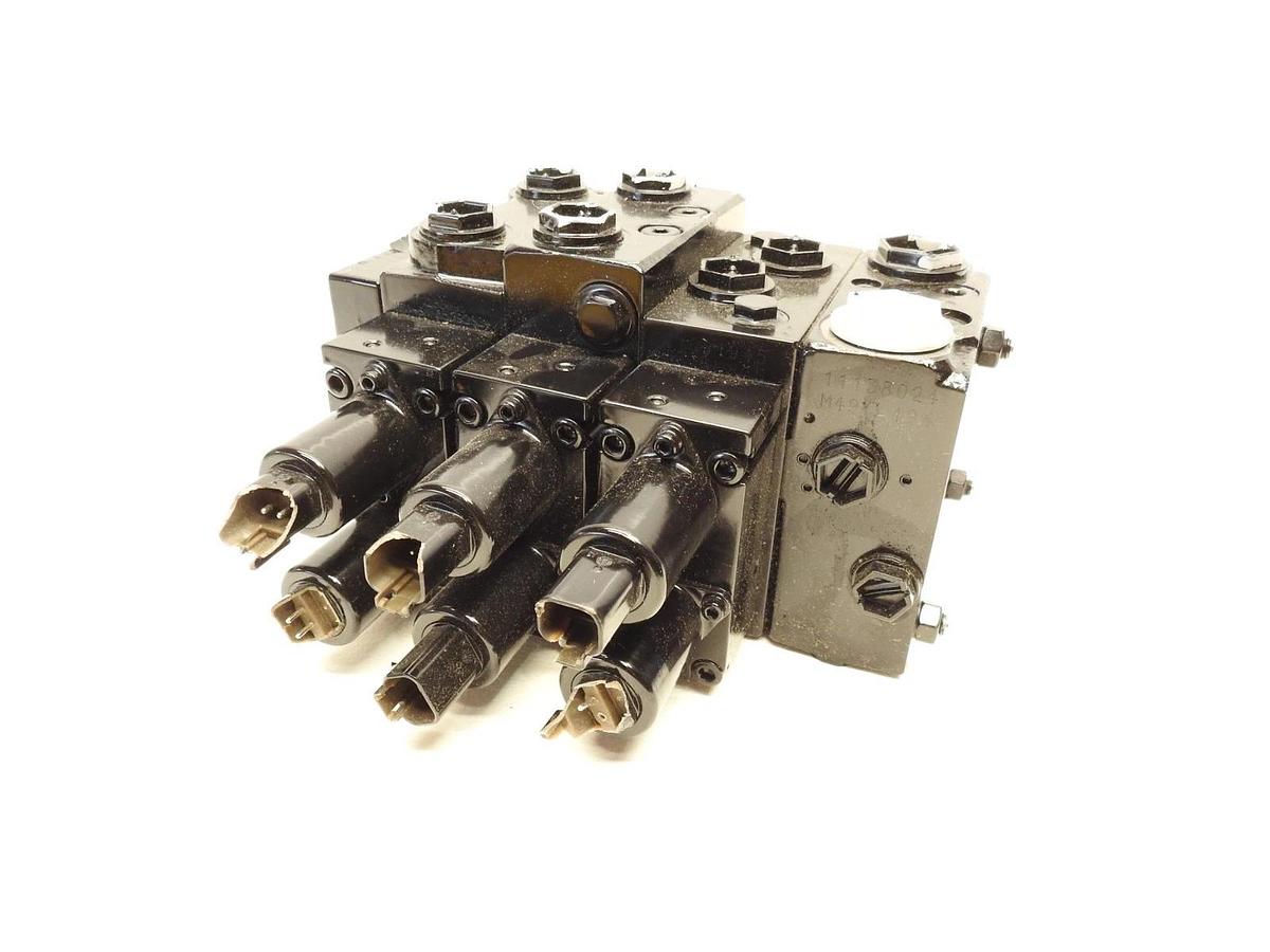 New Genuine Oem Wastebuilt Mcneilus 1485946 Hydraulic Valve, 3 Section