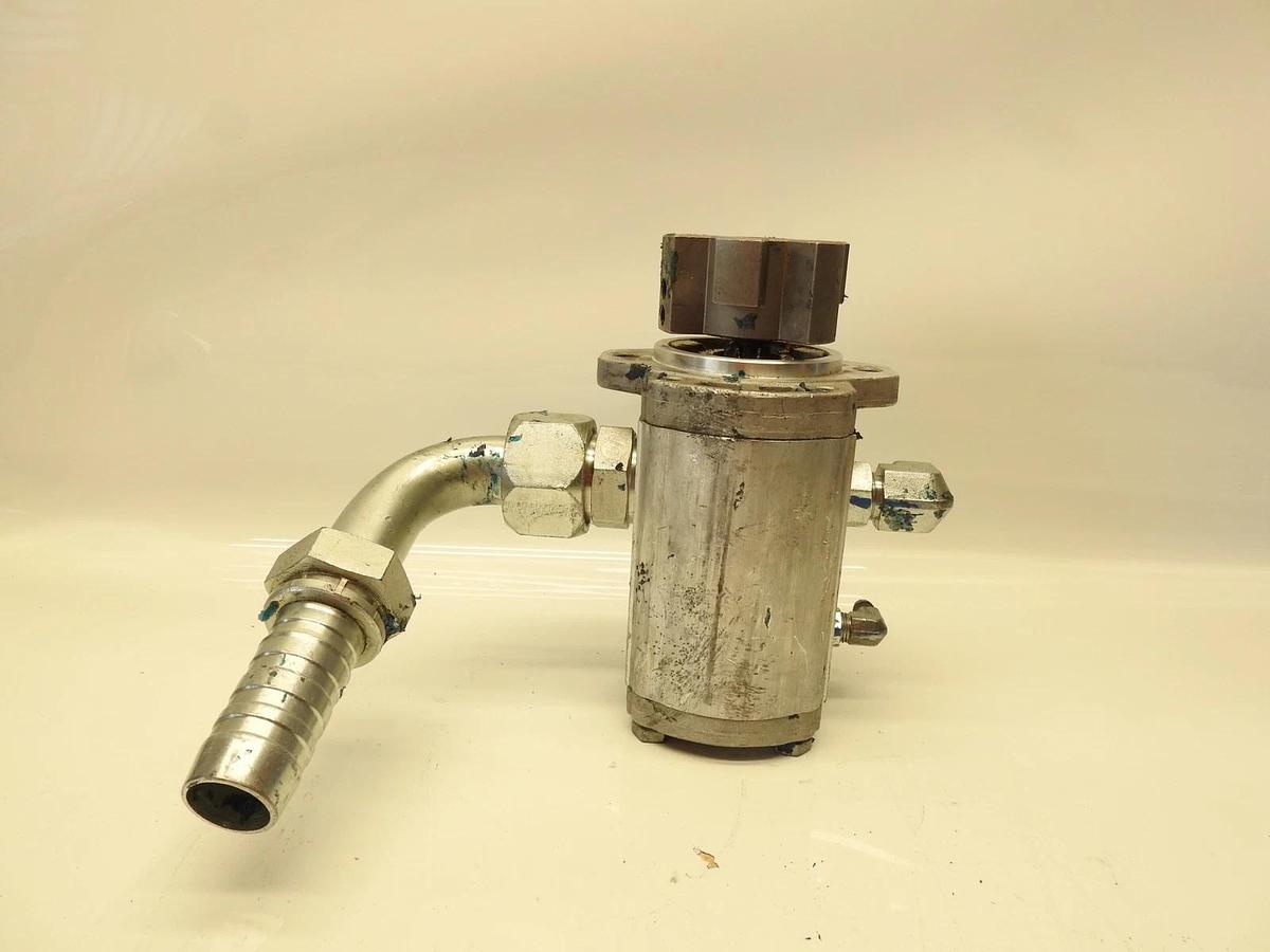 New Oem JLG PART # 1001244107 - PUMP,S26 GEAR, EAd
