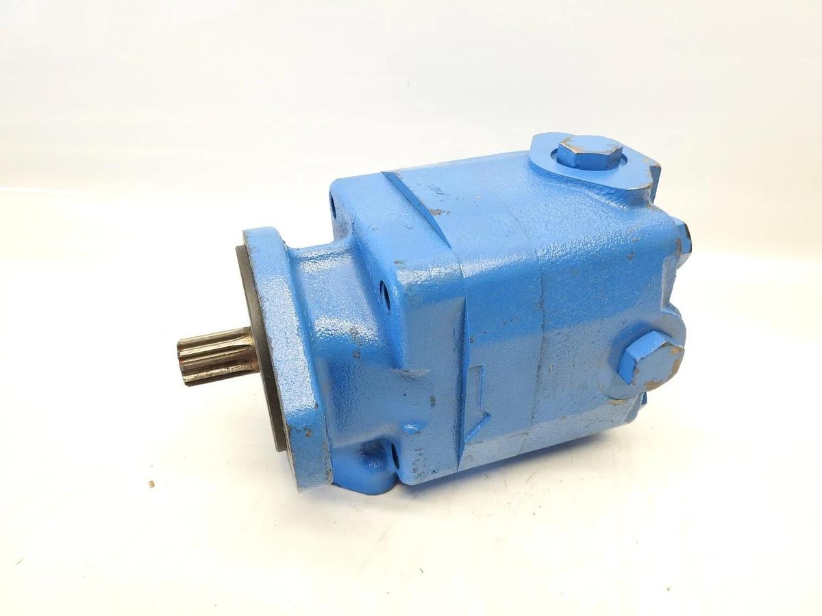 FluiDyne Hydraulic Pump Power Steering Pump WF820597 A3840003-013 / Spline Shaft