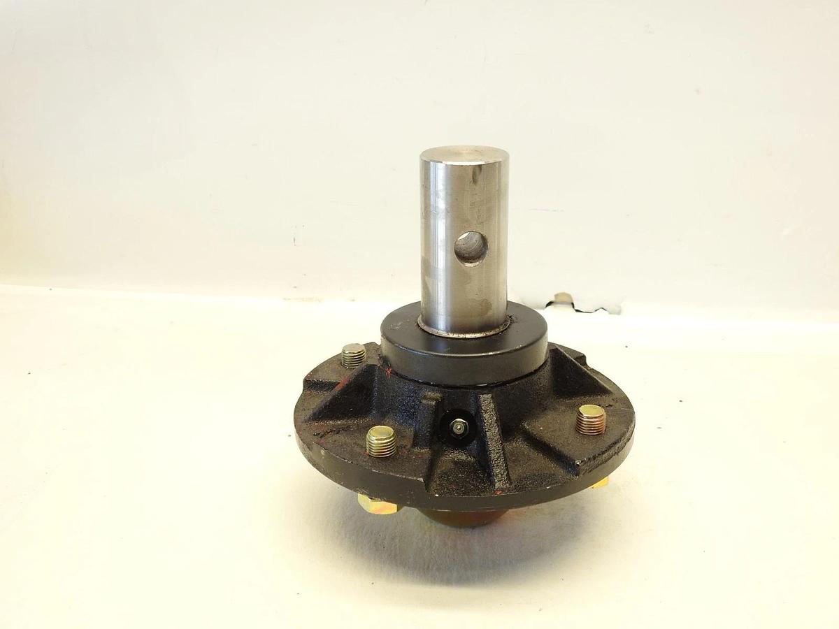 New Agco ACP0142990 Hub And Spindle - Acp0142990