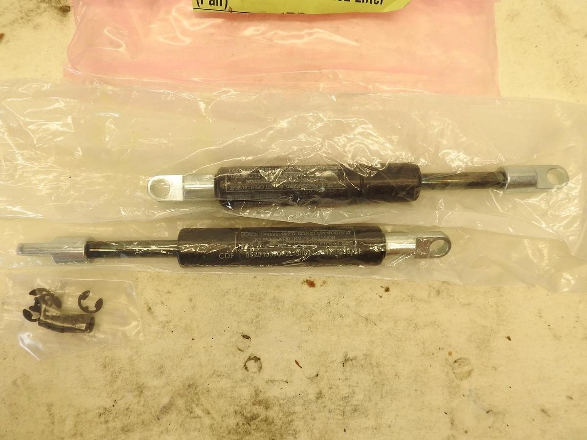 New Genuine Supplypoint 7981711T Gas Spring Kit - Old 28L Lifter (Pair)